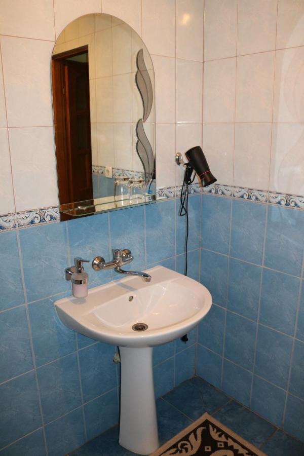 Готель ***Феєрія Tyachiv Exterior photo